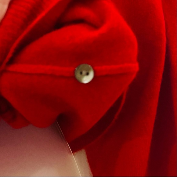 100% Cashmere finest two ply yarns. Cardigan with Shell buttons. EC Size L - Picture 8 of 8